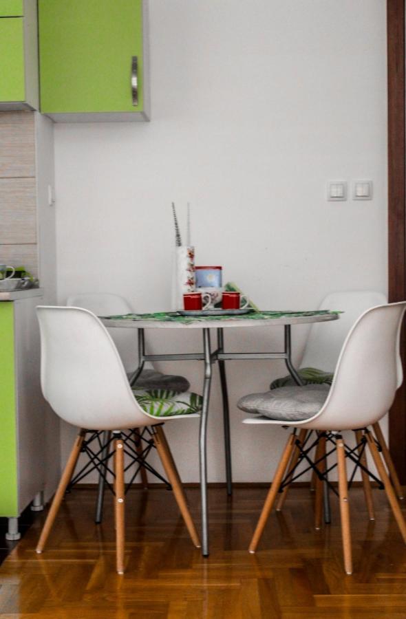 Apartment Apartman Green