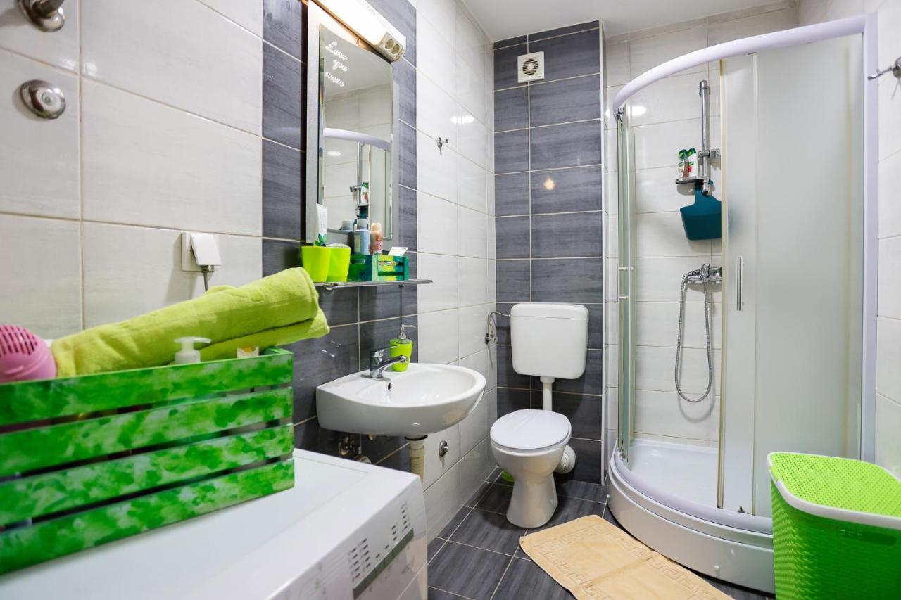 Apartment Apartman Green Lukavica